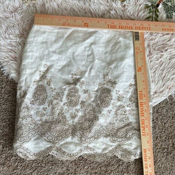 Ann Taylor Petite Linen Cream Tan Metallic Floral Embroidered Eyelet Skirt sz 4 - Picture 8 of 9